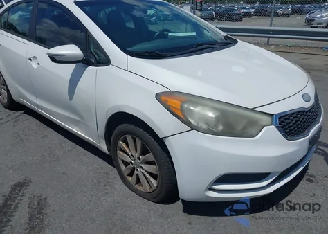 2014 Kia Forte Lx z USA, uszkodzony, nr VIN KNAFX4A61E5055158
